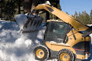 commercial-snow-plowing-bobcat-work-ma